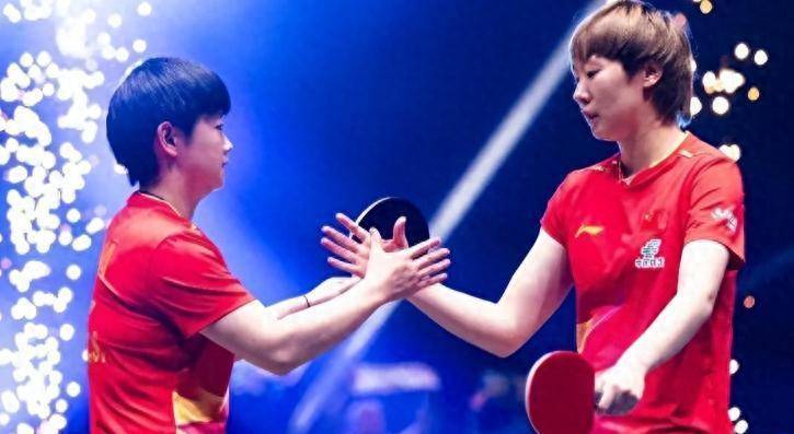 曼昱总算攻破了自己的私生活谣言不合群、耍阴招、跟孙颖莎不和王(图2)